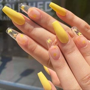 Press on nails